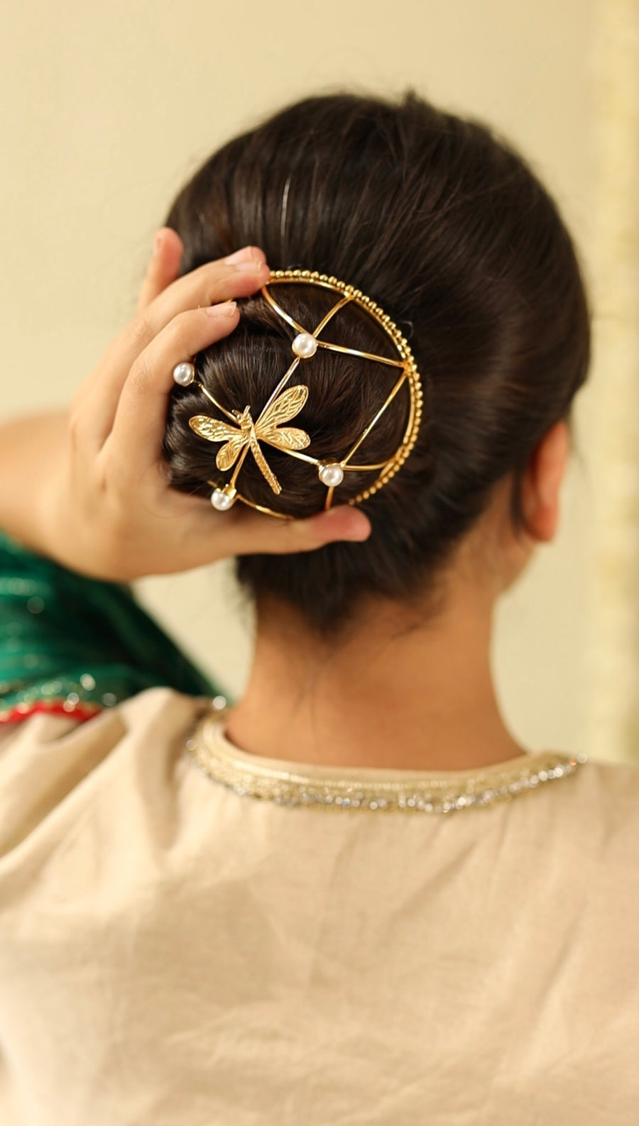 Shimmer Wings Bun Cage