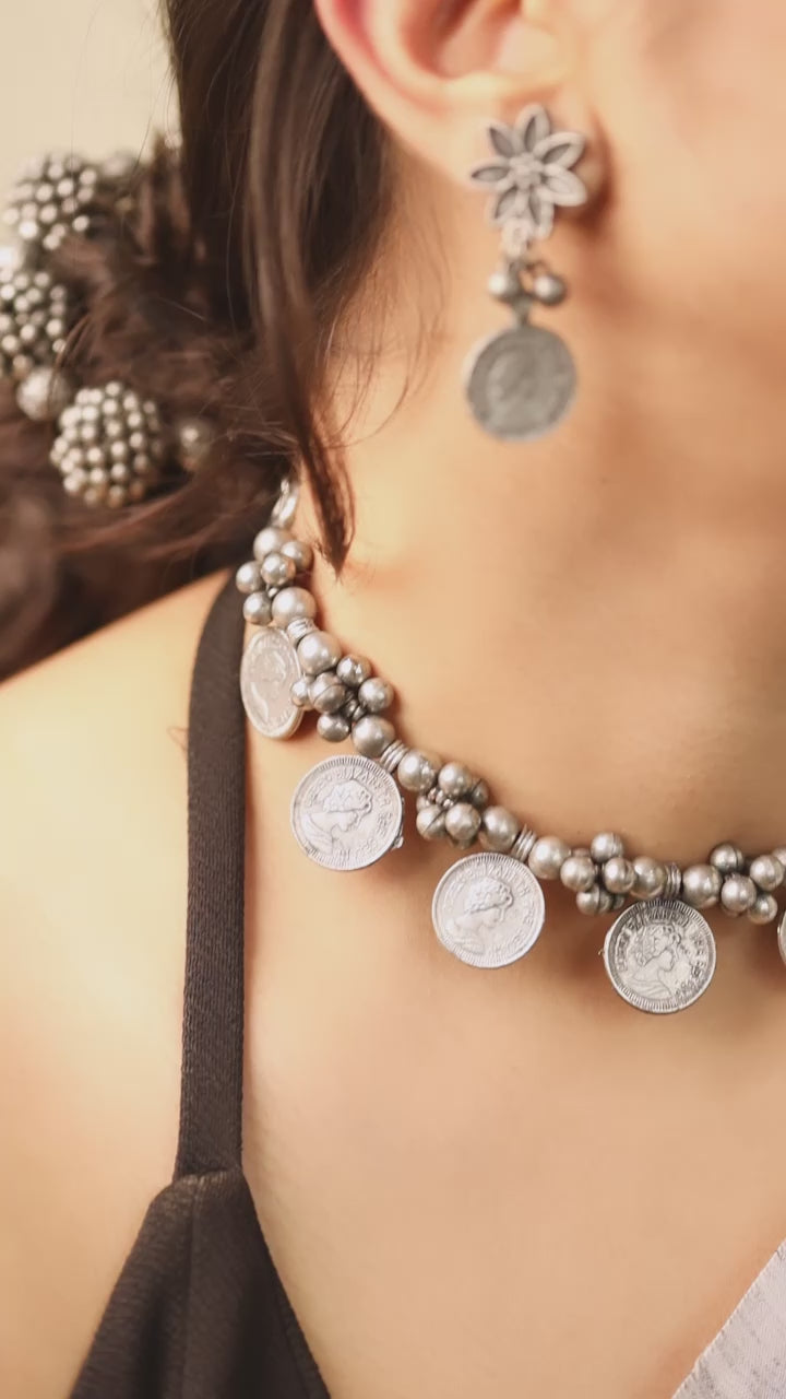 Coin Choker With Earrings